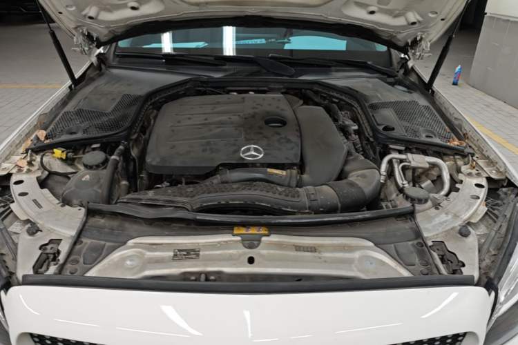 Used Mercedes-Benz C-Class 2020 C 260 L Sport Edition Engine Bay