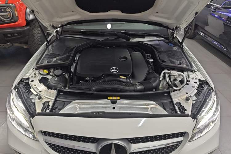 Used Mercedes-Benz C-Class 2020 C 200 Coupe Engine Bay