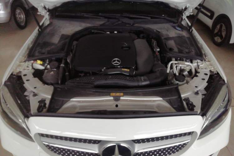 Used Mercedes-Benz C-Class 2020 C 260 Estate Engine Bay