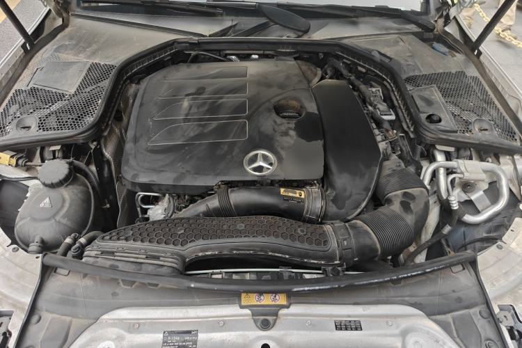 Used Mercedes-Benz C-Class 2020 C 200 L Fashion Model Engine Bay