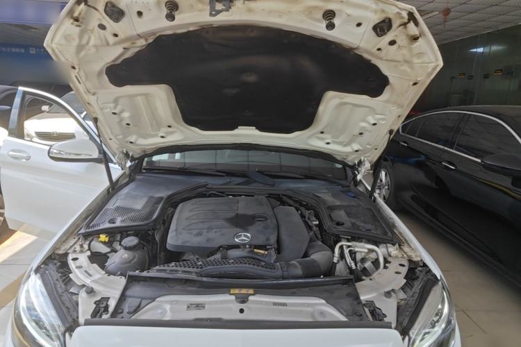 Used Mercedes-Benz C-Class 2020 C 200 L Fashion Edition Sport Version Engine Bay