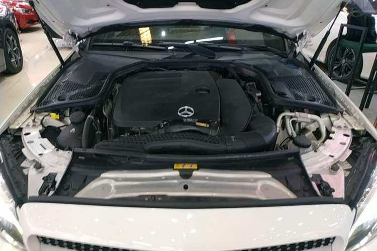 Used Mercedes-Benz C-Class 2020 C 260 Coupe Engine Bay