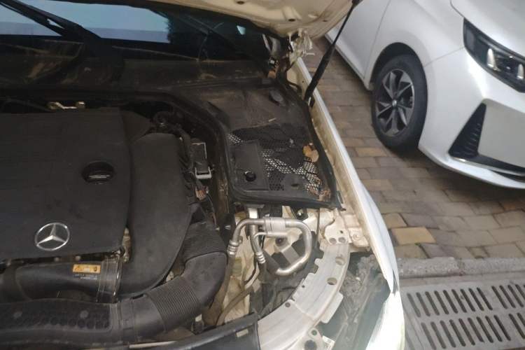 Used Mercedes-Benz C-Class 2020 C 200 L Fashion Edition Sport Version Engine Bay Left
