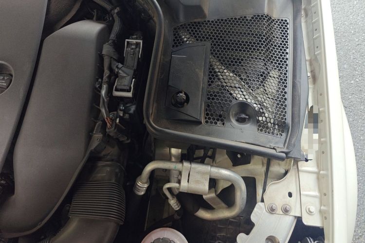 Used Mercedes-Benz C-Class 2020 Facelifted C 260 Estate Engine Bay Left