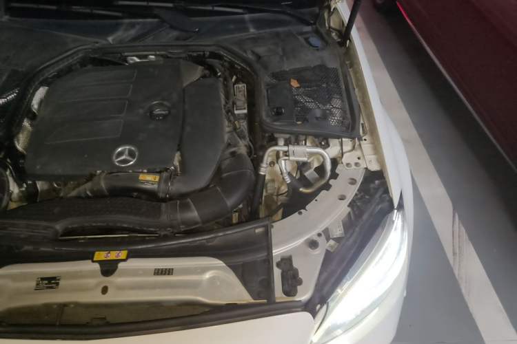Used Mercedes-Benz C-Class 2020 C 200 L Fashion Edition Sport Version Engine Bay Left