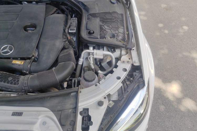 Used Mercedes-Benz C-Class 2020 C 260 L Sport Edition Engine Bay Left