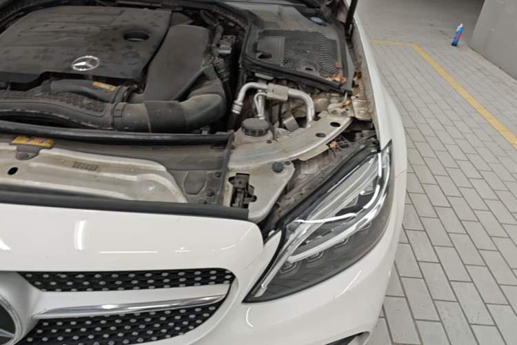 Used Mercedes-Benz C-Class 2020 C 260 L Sport Edition Engine Bay Left