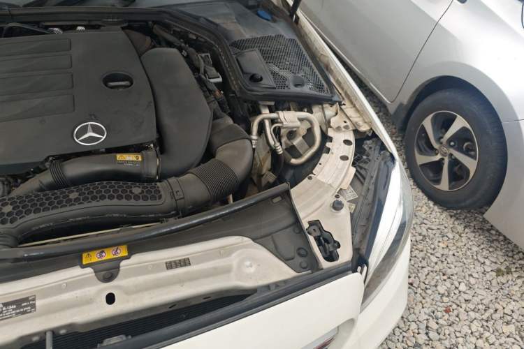 Used Mercedes-Benz C-Class 2020 C 200 L Fashion Edition Sport Version Engine Bay Left