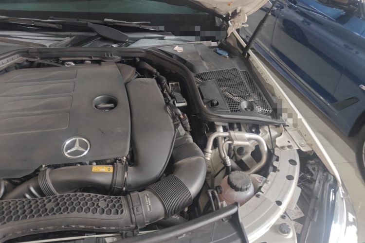 Used Mercedes-Benz C-Class 2020 Facelifted C 260 Estate Engine Bay Left