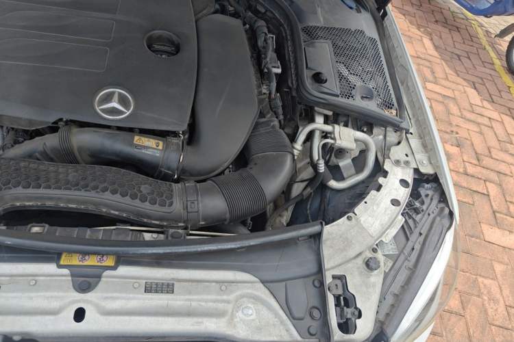Used Mercedes-Benz C-Class 2020 C 200 L Fashion Edition Sport Version Engine Bay Left