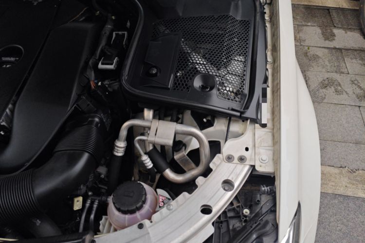 Used Mercedes-Benz C-Class 2020 C 260 L Sport Edition Engine Bay Left