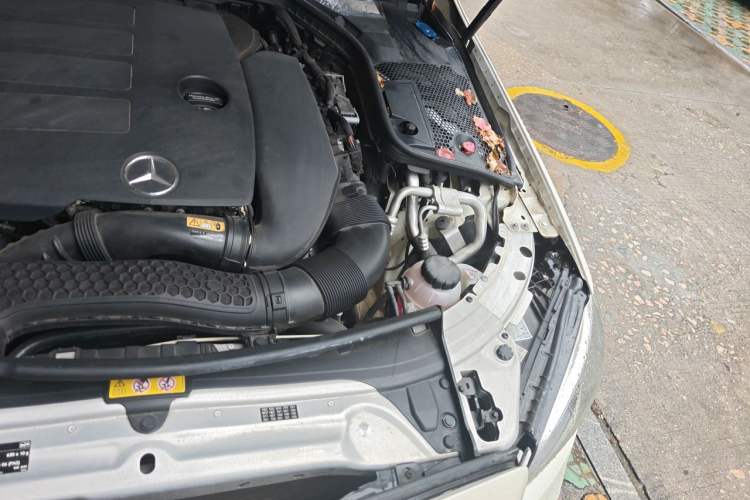Used Mercedes-Benz C-Class 2020 C 260 L Sport Edition Engine Bay Left