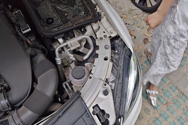 Used Mercedes-Benz C-Class 2020 Restyled C 260 L Sport Edition Engine Bay Left