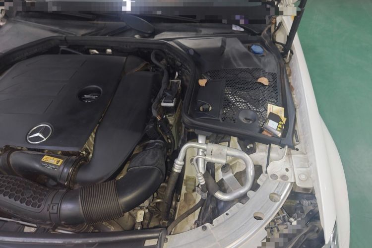 Used Mercedes-Benz C-Class 2020 Restyled C 200 L Fashion Edition Sport Version Engine Bay Left