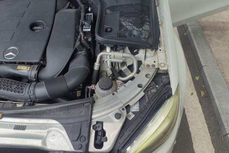 Used Mercedes-Benz C-Class 2020 Restyled C 260 Sport Edition Engine Bay Left
