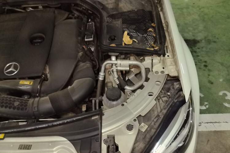 Used Mercedes-Benz C-Class 2020 C 260 L Sport Edition Engine Bay Left