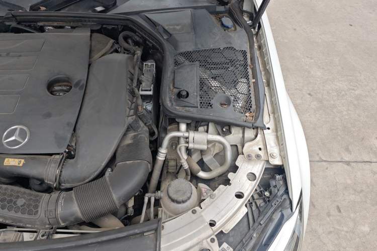 Used Mercedes-Benz C-Class 2020 C 260 Coupe Engine Bay Left
