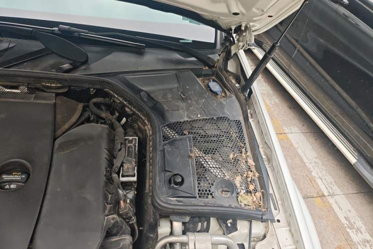 Used Mercedes-Benz C-Class 2020 C 200 L Fashion Edition Sport Version Engine Bay Left
