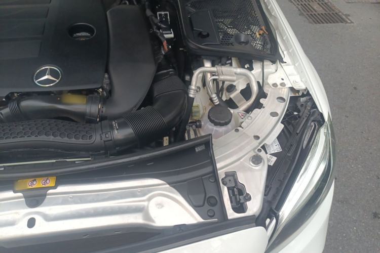 Used Mercedes-Benz C-Class 2020 Facelifted C 260 Estate Engine Bay Left