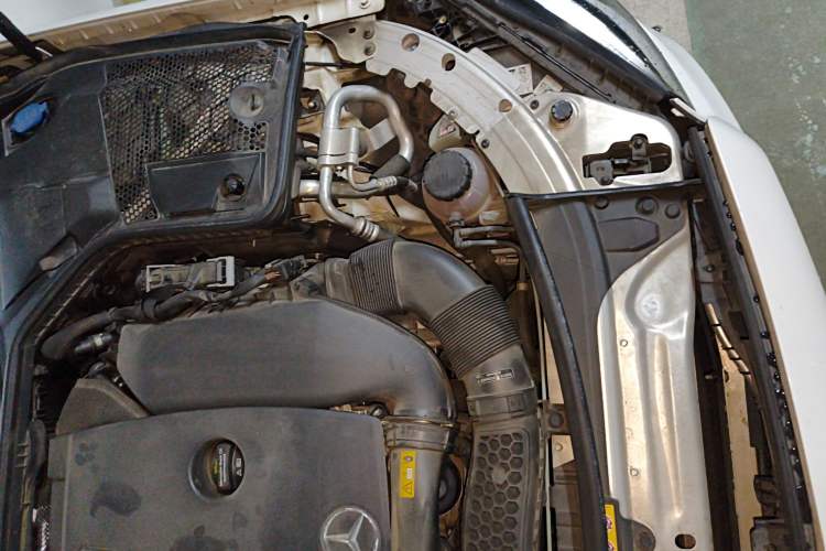 Used Mercedes-Benz C-Class 2020 C 260 Coupe Engine Bay Left