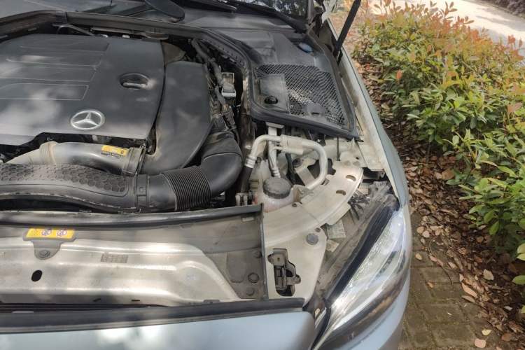 Used Mercedes-Benz C-Class 2020 Restyled C 260 Sport Edition Engine Bay Left