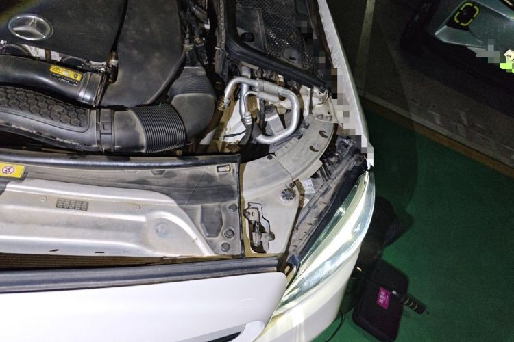 Used Mercedes-Benz C-Class 2020 Restyled C 200 L Fashion Edition Sport Version Engine Bay Left