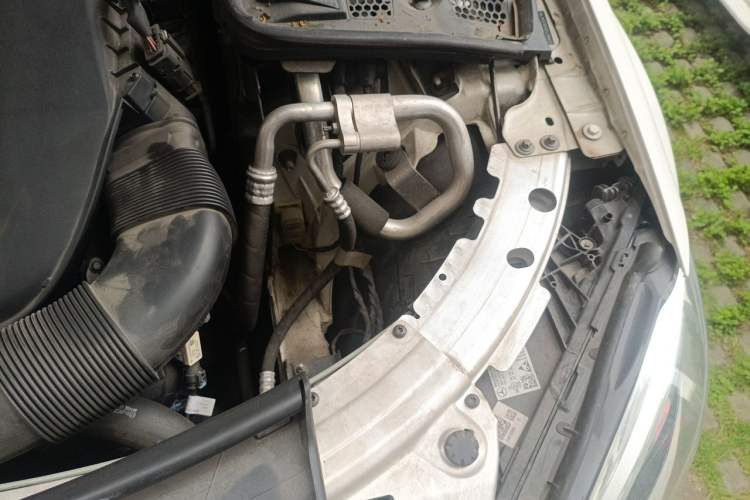 Used Mercedes-Benz C-Class 2020 Restyled C 200 L Dynamic Sports Edition Engine Bay Left