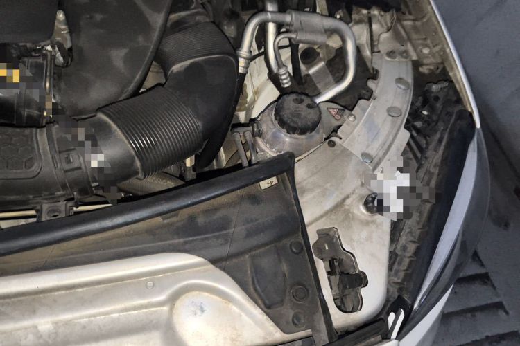 Used Mercedes-Benz C-Class 2020 C 260 Coupe Engine Bay Left