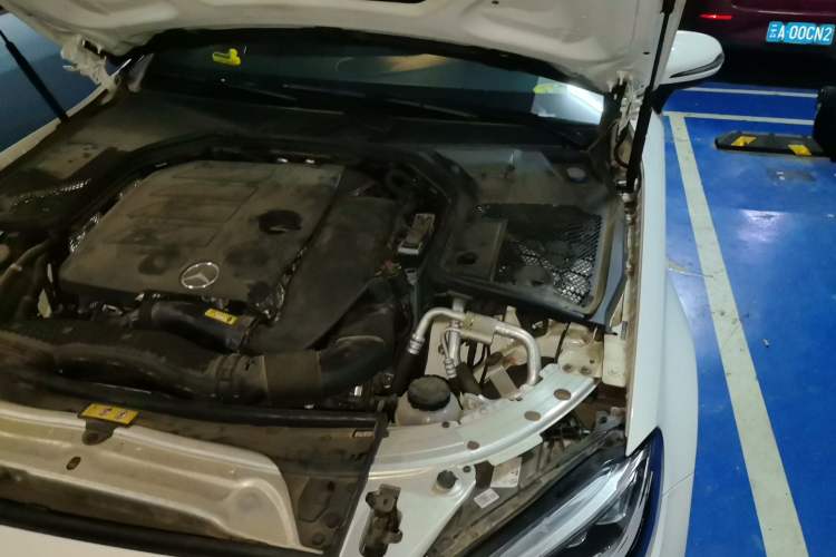 Used Mercedes-Benz C-Class 2020 C 260 Coupe Engine Bay Left