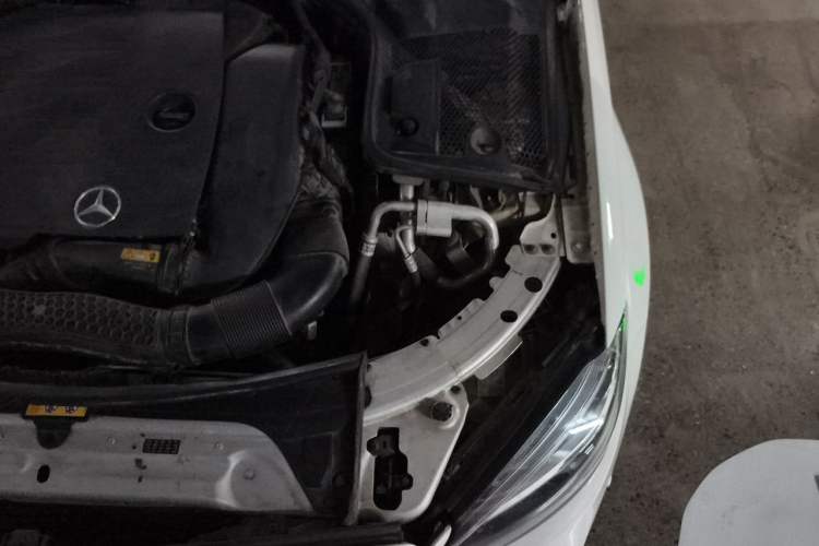 Used Mercedes-Benz C-Class 2020 Restyled C 200 L Fashion Edition Sport Version Engine Bay Left