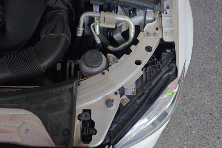 Used Mercedes-Benz C-Class 2020 C 260 L Sport Edition Engine Bay Left