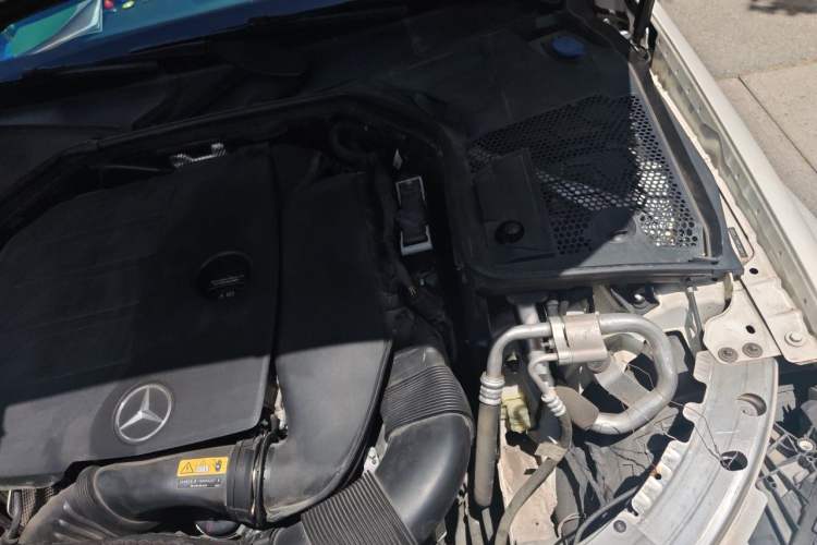 Used Mercedes-Benz C-Class 2020 C 200 L Fashion Edition Sport Version Engine Bay Left