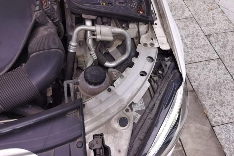 Used Mercedes-Benz C-Class 2020 C 260 L Sport Edition Engine Bay Left