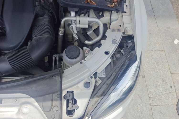 Used Mercedes-Benz C-Class 2020 Restyled C 260 Sport Edition Engine Bay Left