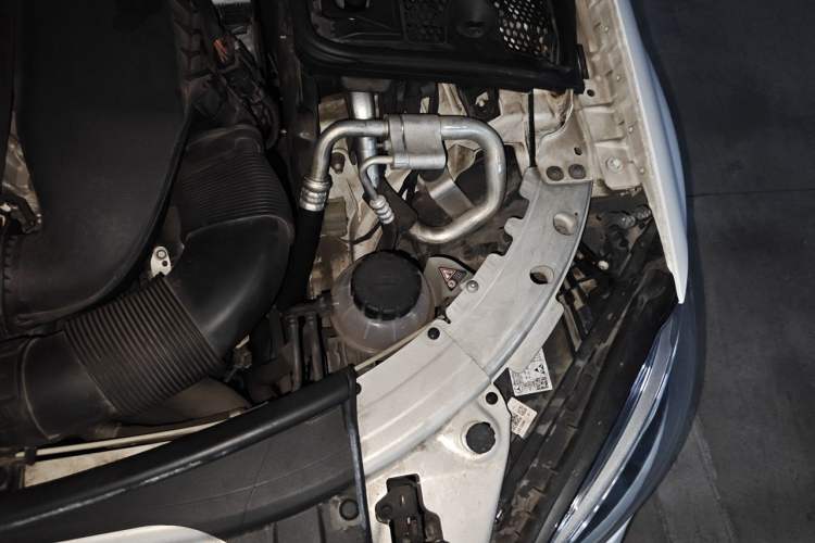 Used Mercedes-Benz C-Class 2020 C 260 L Sport Edition Engine Bay Left