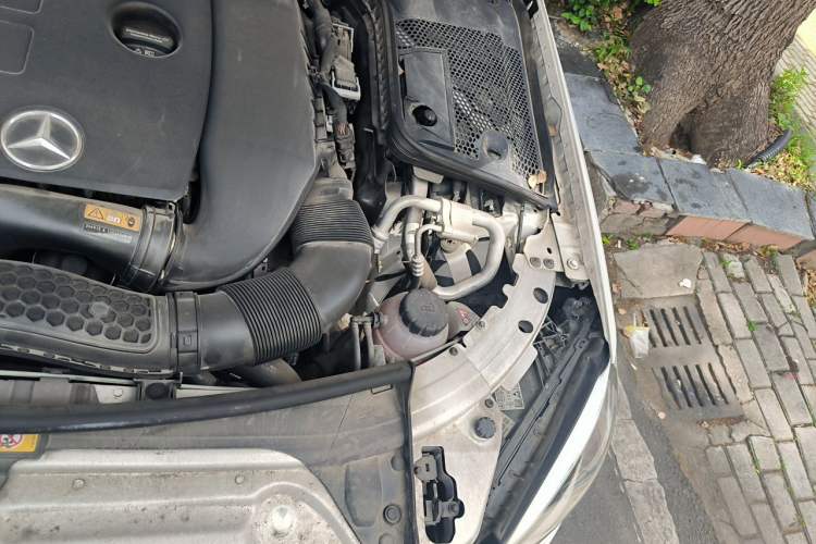 Used Mercedes-Benz C-Class 2020 Restyled C 260 Sport Edition Engine Bay Left