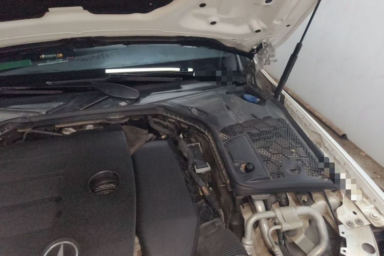 Used Mercedes-Benz C-Class 2020 C 260 Sport Edition Engine Bay Left