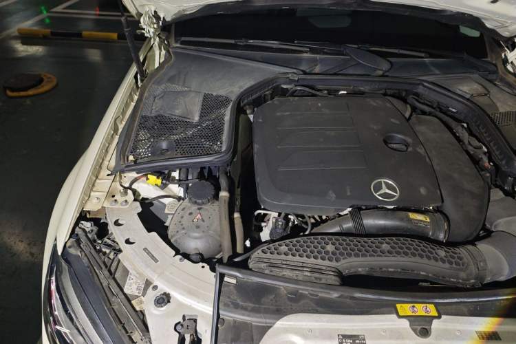 Used Mercedes-Benz C-Class 2020 C 260 L Sport Edition Engine Bay Right