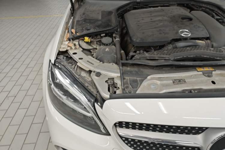 Used Mercedes-Benz C-Class 2020 C 260 L Sport Edition Engine Bay Right