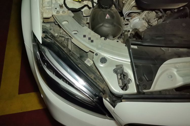 Used Mercedes-Benz C-Class 2020 C 200 L Fashion Edition Sport Version Engine Bay Right