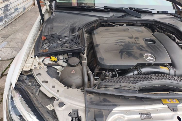 Used Mercedes-Benz C-Class 2020 C 260 L Sport Edition Engine Bay Right