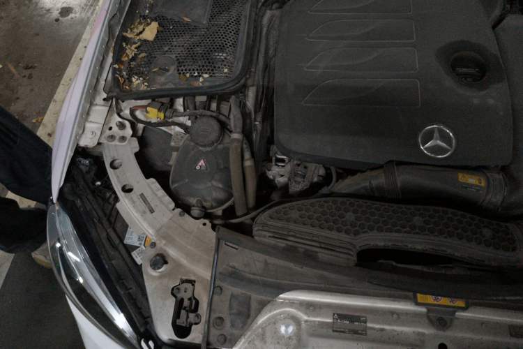 Used Mercedes-Benz C-Class 2020 Facelift C 260 L 4MATIC Engine Bay Right