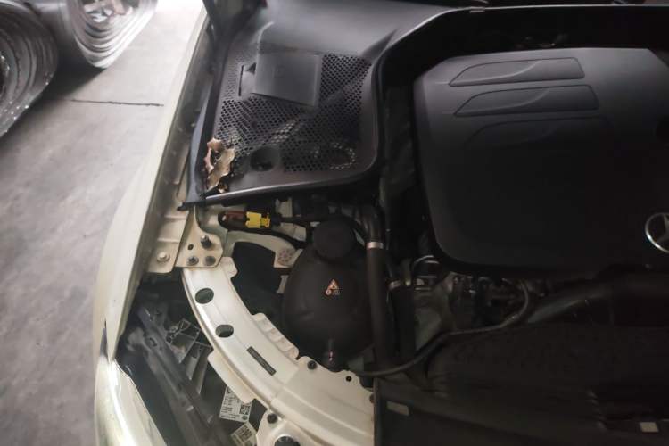 Used Mercedes-Benz C-Class 2020 Restyled C 260 L Sport Edition Engine Bay Right