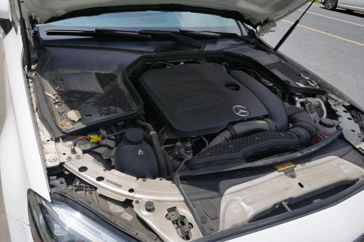 Used Mercedes-Benz C-Class 2020 C 260 Coupe Engine Bay Right