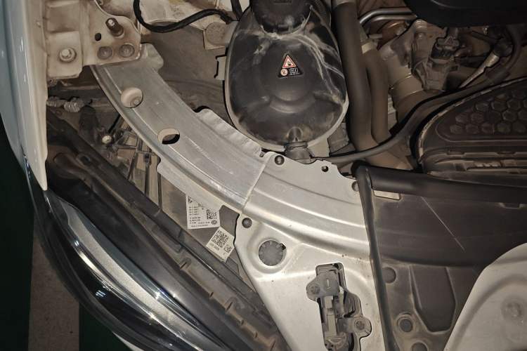 Used Mercedes-Benz C-Class 2020 Restyled C 260 L Sport Edition Engine Bay Right