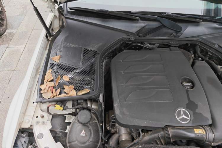 Used Mercedes-Benz C-Class 2020 C 200 L Fashion Edition Sport Version Engine Bay Right