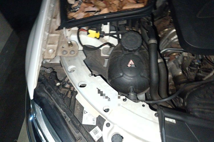 Used Mercedes-Benz C-Class 2020 Facelifted C 260 Estate Engine Bay Right