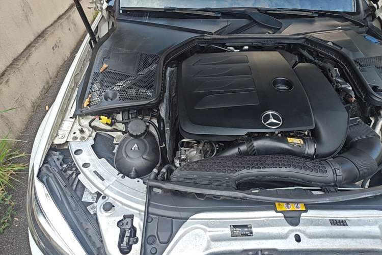 Used Mercedes-Benz C-Class 2020 Updated C 200 L Fashion Edition Engine Bay Right