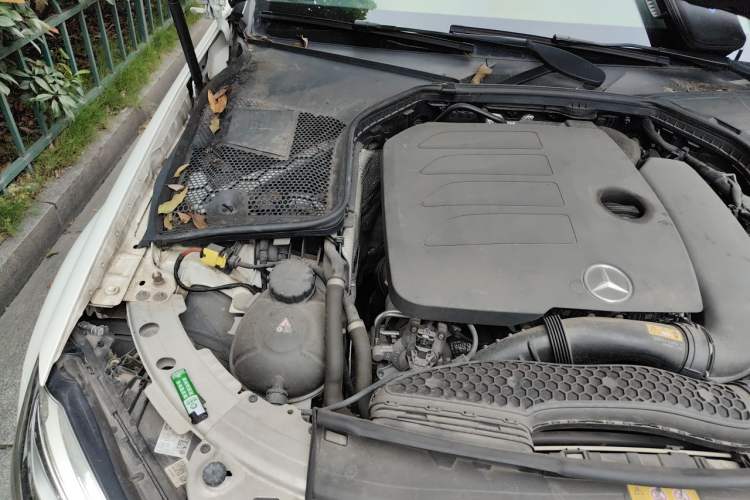 Used Mercedes-Benz C-Class 2020 C 260 L Sport Edition Engine Bay Right