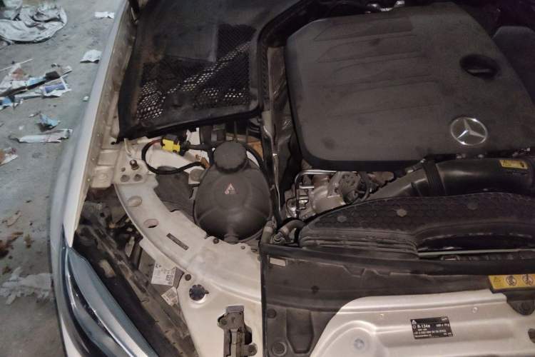 Used Mercedes-Benz C-Class 2020 Restyled C 200 L Fashion Edition Sport Version Engine Bay Right